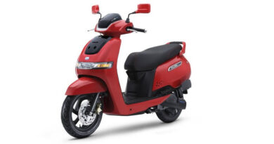 TVS Motor unveils the new iQube ST, offering battery choices of 3.4 kWh and 5.1 kWh, with prices starting at INR 1.85 lakh